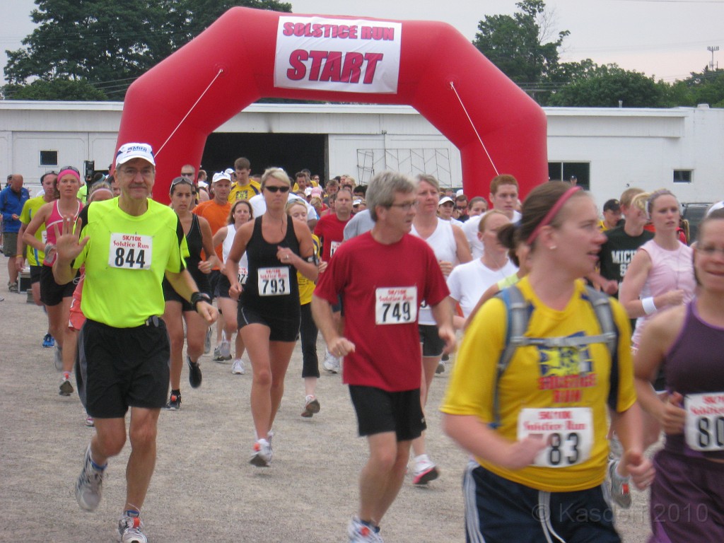 Solstice 10K 2010-06 0090.jpg - The 2010 running of the Northville Michigan Solstice 10K race. Six miles of heat, humidity and hills.
